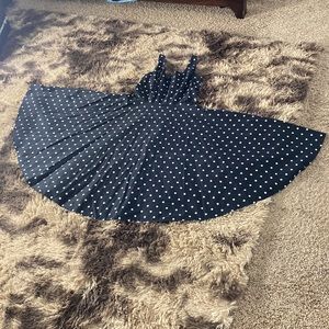 Black and white polka dot 👗 size M
